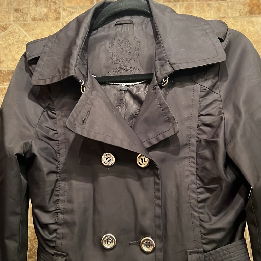 Express Coat - Picture 4 of 9